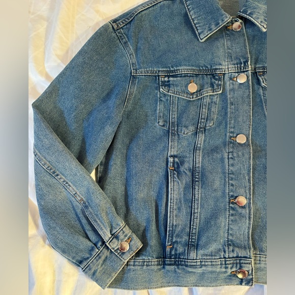 Women’s H&M blue Jean denim jacket, like new condition Size S - Picture 4 of 6